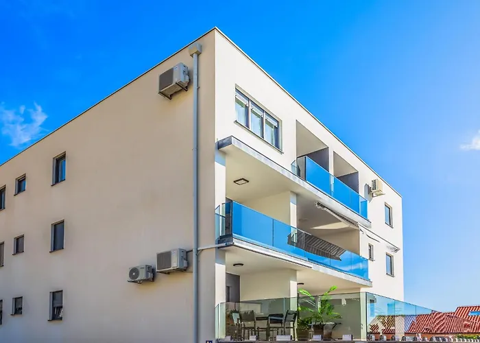 Delux Apartments Selina