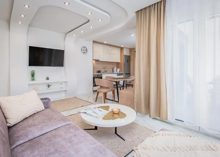 Delux Apartments Selina